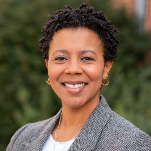 Tia  Foula